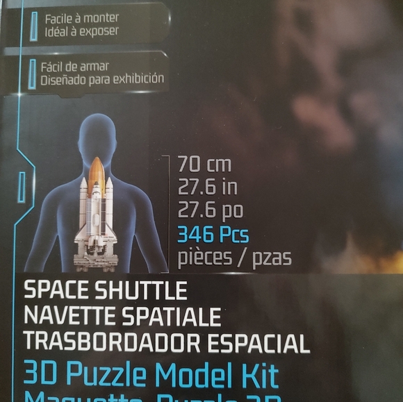 Space Shuttle 3D Puzzle Model Kit - Picture 3 of 5